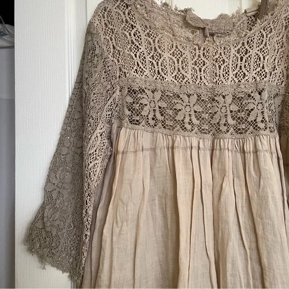 Early Magnolia Pearl Lace and European Cotton Tunic Top - Picture 3 of 5